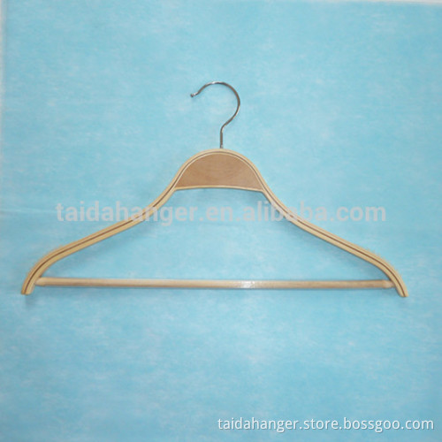 WOODEN HANGERS FOR COATS